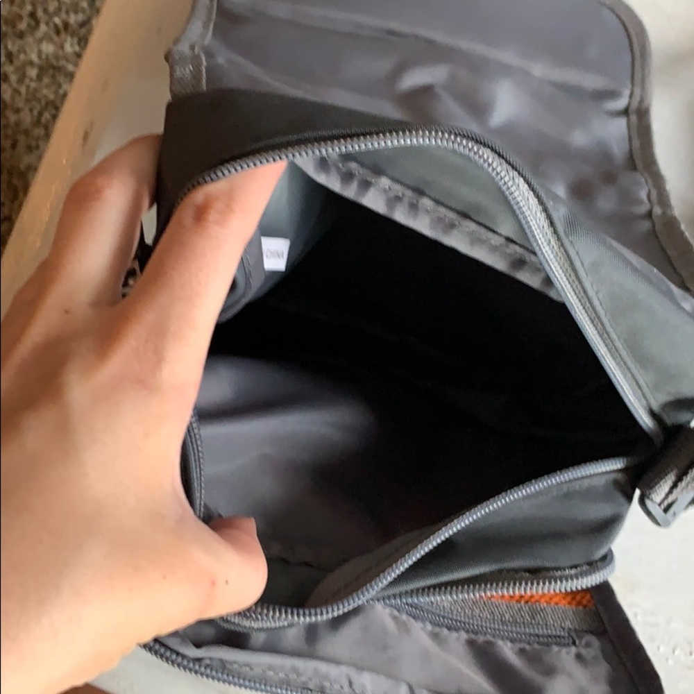 Purse - Picture 4 of 4